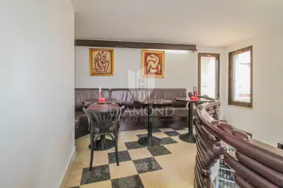 Haus 240 m², Umag - Zentrum, Investition für Tourismus - 4