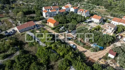 Building plot 981 m², Korčula - quiet part of the island - 2