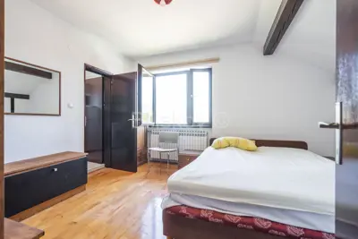 Stan 143 m², Maksimir, Bukovačka ulica i pogled na sve strane - 3