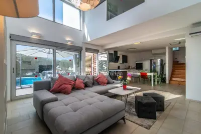 Vila 170 m², Vodnjan - grijani bazen i terasa - 4