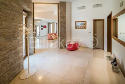 Vila 576 m², Povlja na Braču, 30 m od mora - 18