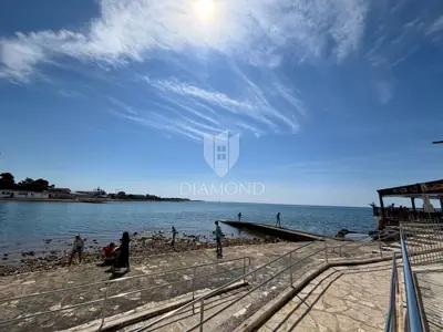 Commercial space 37 m², Umag - center and old town core - 2