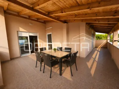 Wohnung 152 m², Kaštel Kambelovac - 3 Zimmer, Terrasse und Meerblick - 18