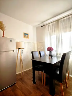 Stan, Rijeka Hosti, terasa 5 m² i namješten