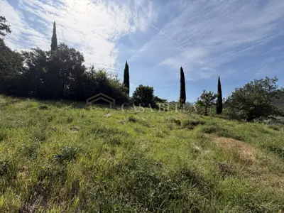 Building plot 647 m², Bribir - near the center - 3