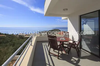 Vila u Makarskoj, mirna lokacija i panoramski pogled na more - 3