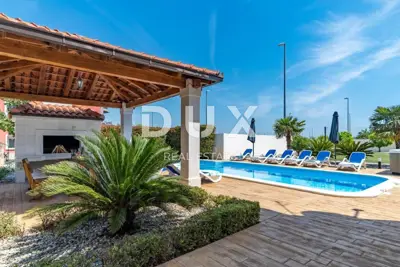 SPLIT, KAŠTEL - Wunderschöne Villa mit Pool und Meerblick - 3