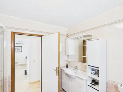 House 260 m², Poreč - quiet area, private pool - 17