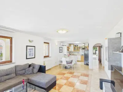 House 260 m², Poreč - quiet area, private pool - 15