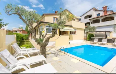 Haus 260 m², Poreč - ruhiger Teil, privater Pool