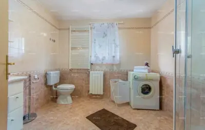 House 260 m², Poreč - quiet area, private pool - 8