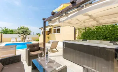 House 260 m², Poreč - quiet area, private pool - 4
