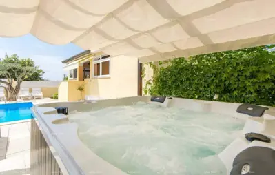 House 260 m², Poreč - quiet area, private pool - 6