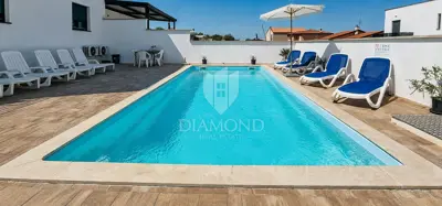 Stan 69 m², Umag - privatni bazen i veliko dvorište - 11