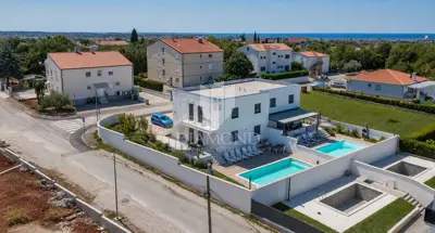 Stan 69 m², Umag - privatni bazen i veliko dvorište - 14