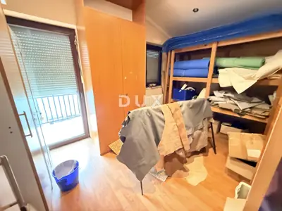 House 352 m², Zamet - three floors and separate entrances - 19