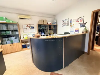House 352 m², Zamet - three floors and separate entrances - 5