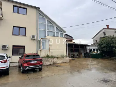 House 352 m², Zamet - three floors and separate entrances - 3