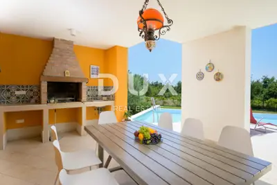 Villa 180 m², Svetvinčenat - Pool und Jacuzzi - 11