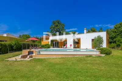 Villa 180 m², Svetvinčenat - Pool und Jacuzzi