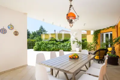 Villa 180 m², Svetvinčenat - Pool und Jacuzzi - 9