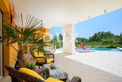 Villa 180 m², Svetvinčenat - Pool und Jacuzzi - 12