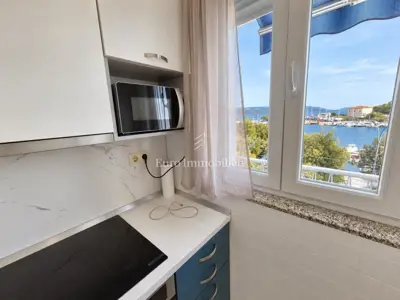 Apartman 60 m², Krk - prvi red do mora i centar - 9