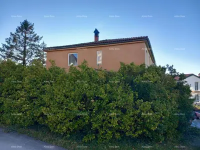 Haus 320 m², Buzet - Stadtzentrum und 872 m² Grundstücksfläche