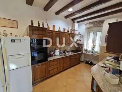 Rijeka, donji Zamet, detached house, 300 m², garage, tavern, view - 13