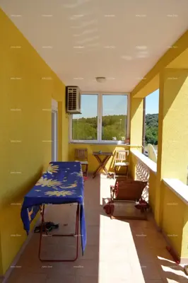 Haus 394 m², Pula Centar - 4 Wohnungen und 6 Parkplätze - 9