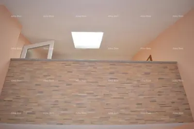 Haus 394 m², Pula Centar - 4 Wohnungen und 6 Parkplätze - 12