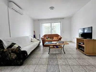 Samostojeća kuća s tri stana, pogled more - Malinska - 19