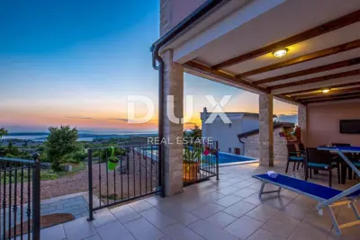 JABLANAC - Haus 260 m² mit Pool und Meerblick - 3