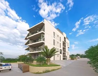 Stan 48,9 m², Okrug Gornji - lođa, terasa i vrt