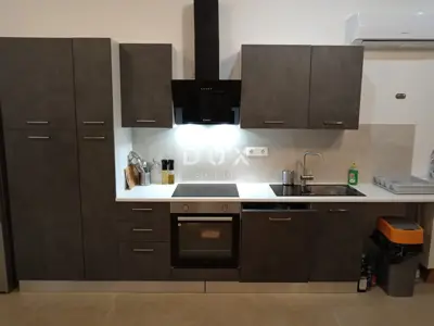 House 500 m², Valtura - 5 apartments and 2 pools - 13