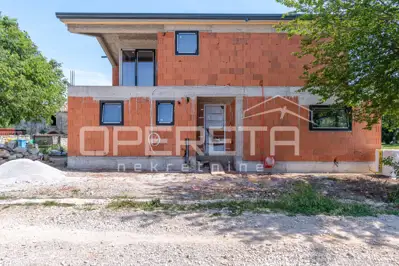 House 118 m², Sveti Lovreč - quiet location close to amenities - 18