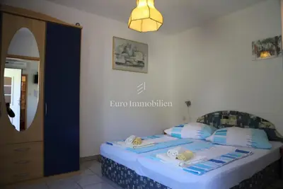 Kuća 1000 m², Baška na otoku Krku, 9 parkirnih mjesta - 3
