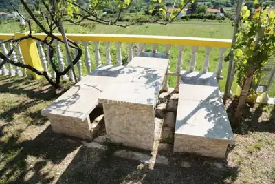 Kuća 1000 m², Baška na otoku Krku, 9 parkirnih mjesta - 10