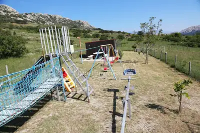 Kuća 1000 m², Baška na otoku Krku, 9 parkirnih mjesta - 11