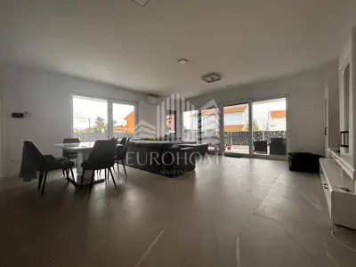Doppelhaushälfte 124 m², Malinska - Pool und Meerblick - 2