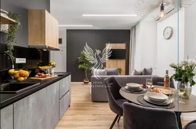 Stan u Rijeci, Centar, 3 apartmana u povijesnoj zgradi - 10