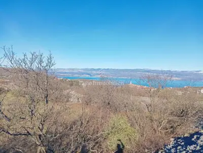 Građevinsko zemljište 3.136 m², Vrbnik - otvoren pogled na more