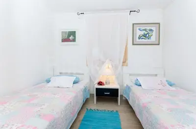 Kuća 60 m², Grohote na Šolti, bazen i vrt - 9