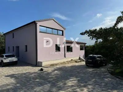 Haus 303 m², Gračišće - Blick auf Učka und Privatsphäre