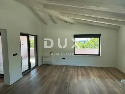 Haus 303 m², Gračišće - Blick auf Učka und Privatsphäre - 10