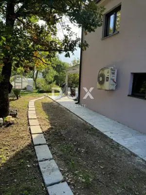 Haus 303 m², Gračišće - Blick auf Učka und Privatsphäre - 18
