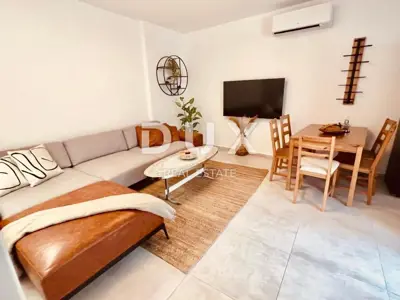 Stan 78,6 m², Pula Centar - dvije renovirane jedinice - 5