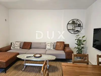 Stan 78,6 m², Pula Centar - dvije renovirane jedinice - 4