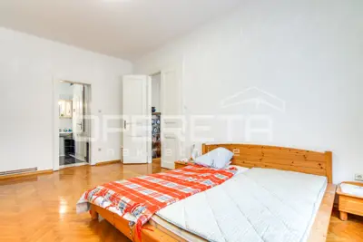 Wohnung 81 m², Donji grad - Krešimirov trg, Blick auf den Park - 16