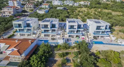 Villa 350 m², Makarska - Veliko Brdo, Pool und Meerblick